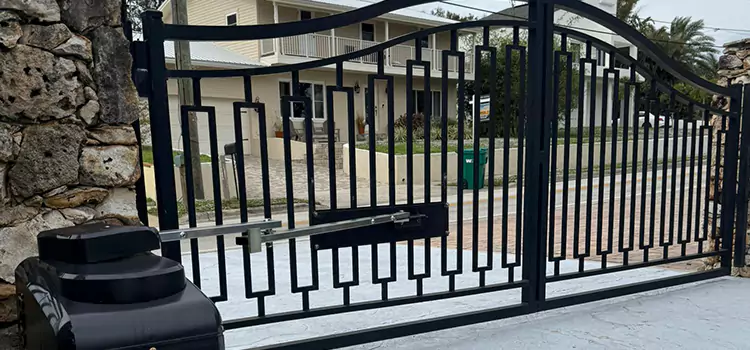 Swing Gate Opener with Keypad Blaine