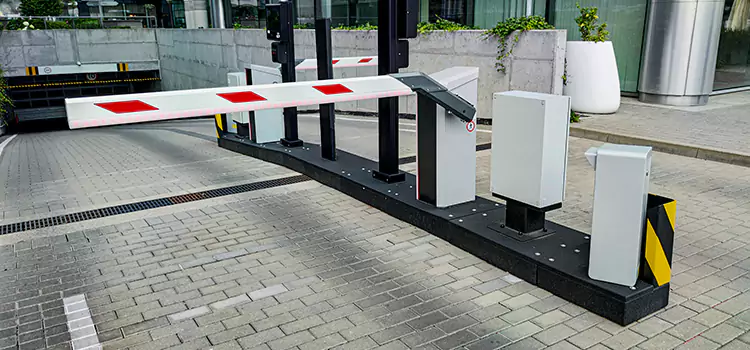 Custom Gate Design & Integration Blaine